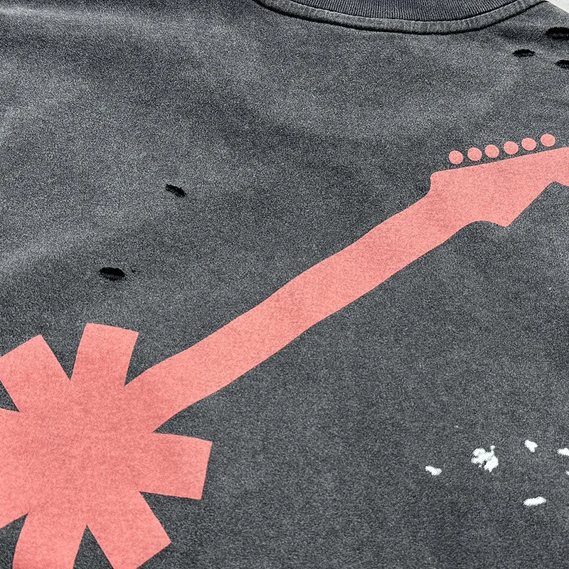 الهيب هوب الرسومات طباعة خمر غسلها الأسود التالفة حفرة سانت تي شيرت الرجال النساء 100% القطن رش الحبر تي شيرت المتضخم المحملة #5