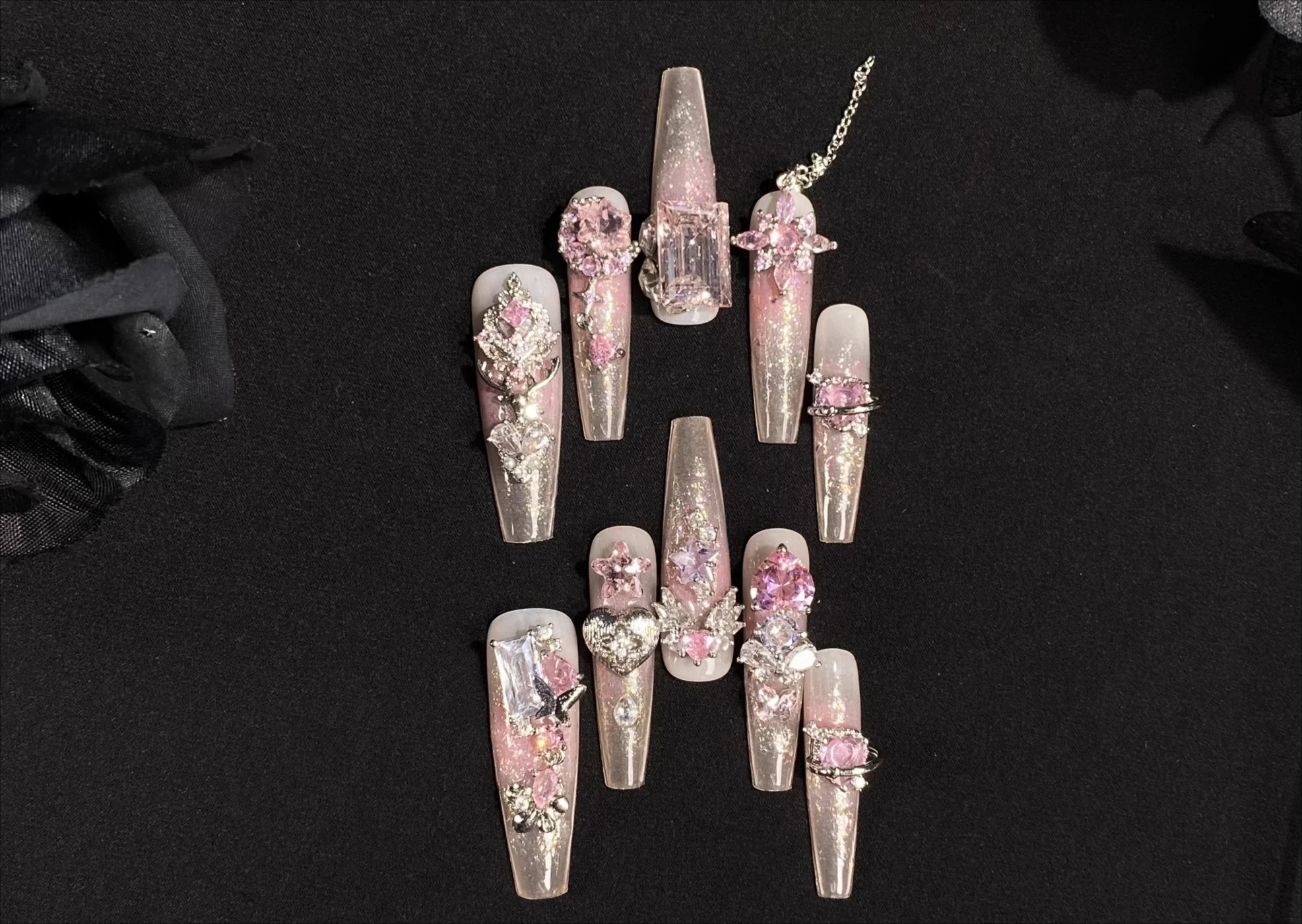 

Hand-worn Nail Removable Nail Art Heavy Industry Luxury Peach Powder Smudge Chain Nail Piece Custom Products
