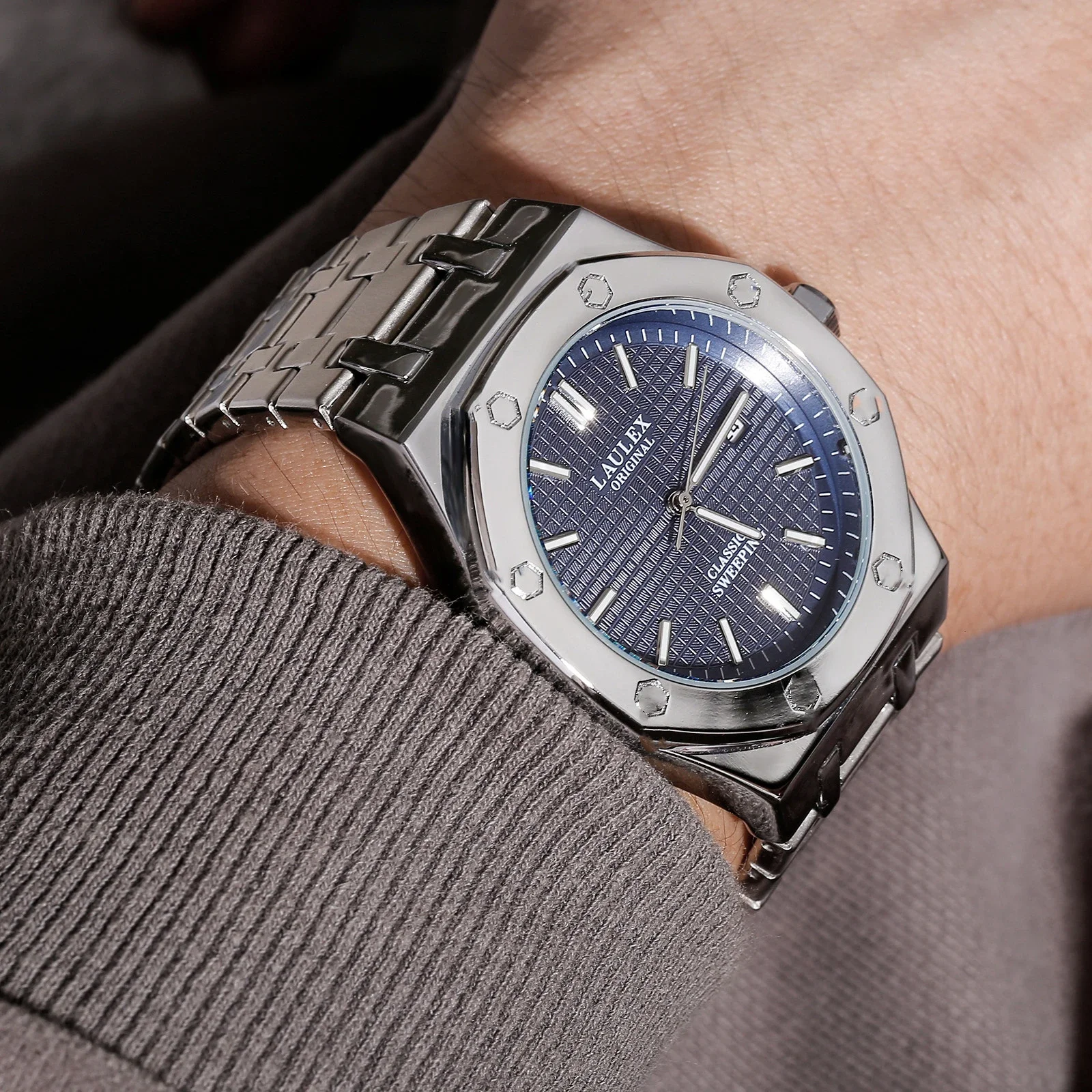 2024 LAULEX Authentic Luxury Top Brand Series Fashion Business Sports Fully Automatic Quartz Movement with Quartz Watch