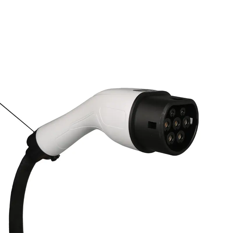 

New 220V 3.5KW IP55 CE/TUV Certified Electric Vehicle EV Discharge Gun 16A Connectors Type1/Type2/GBT Compatible for Discharging