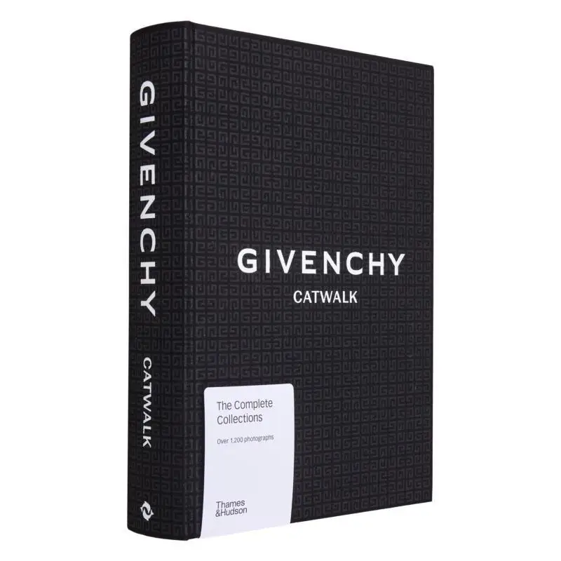 

Подиум «Пожарный» Александра Самсон и Андерс Кристиан Мадсен Тои и Хадсон ООО 9780500024904 Книга