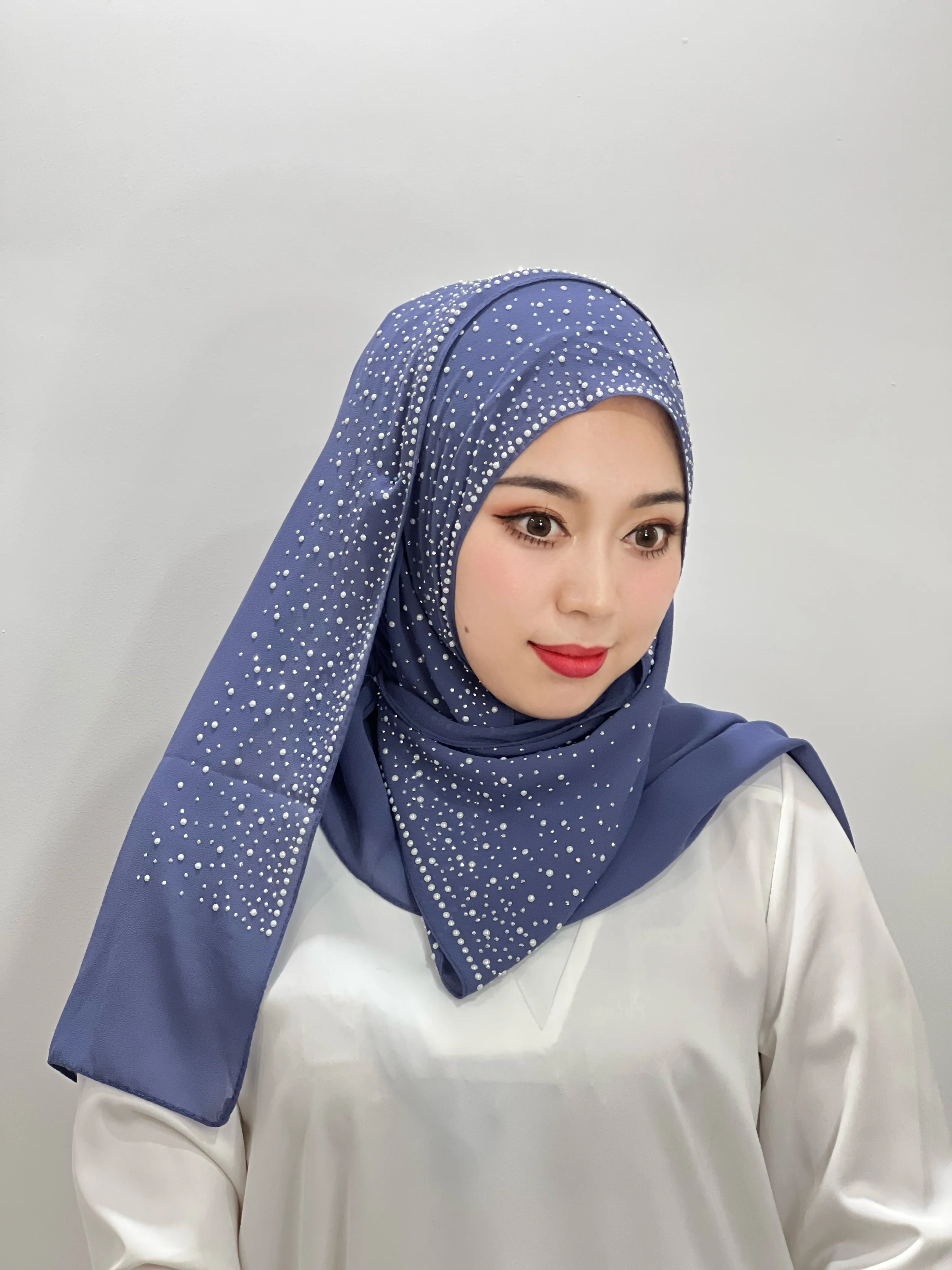 Beautiful Woman Solid Colored Turban with Drill Abaya Hijabs For Woman Jersey Scarf Muslim Square Scarf Instant Hair Shawl