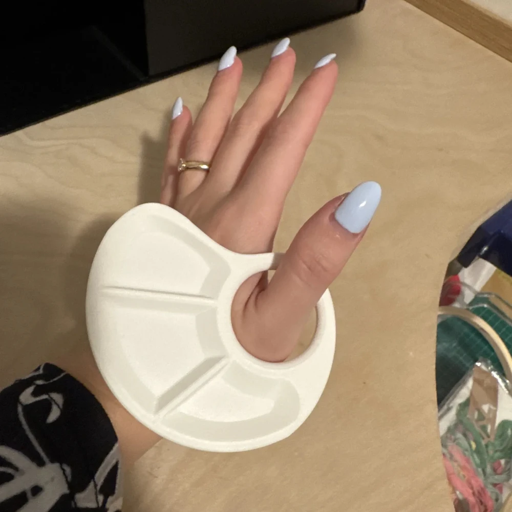 1 упаковка прочной пластиковой палитры для большого пальца — устойчивая к царапинам гладкая поверхность, эргономичный дизайн для художников