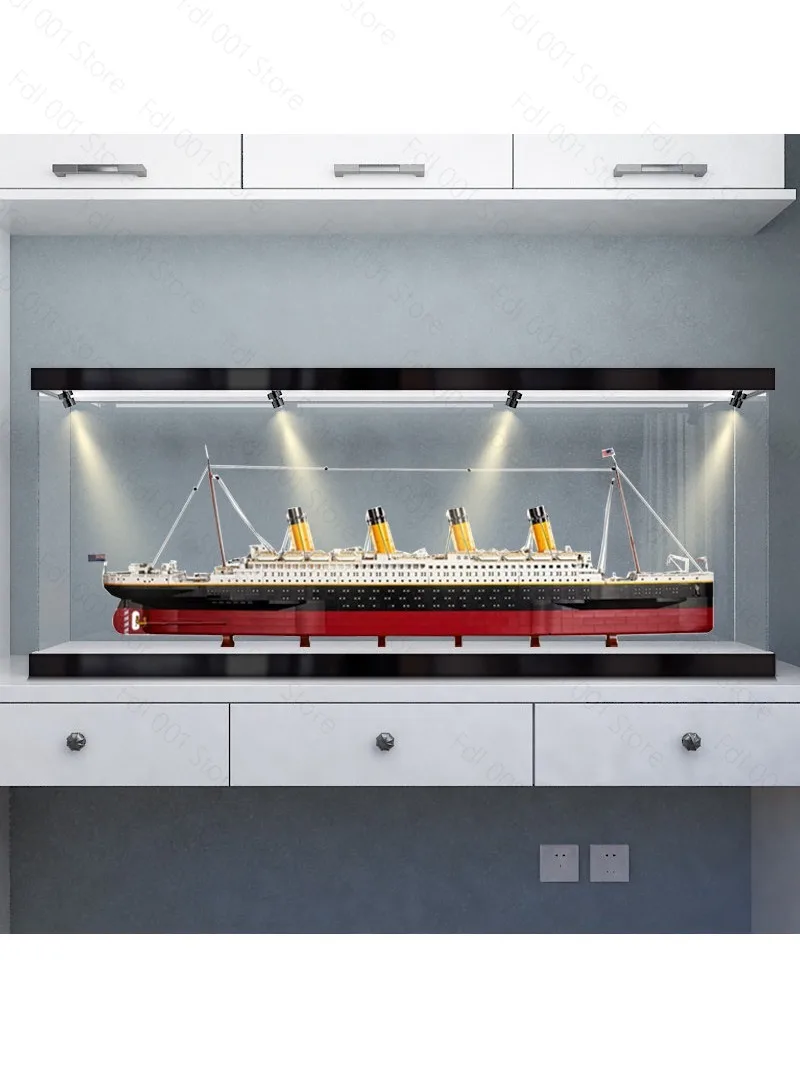 Applicable to  10294 Titanic model figure acrylic display box building block transparent dust cover