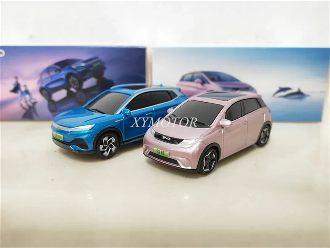 

1/64 для BYD EV Dolphin 2021 электрический автомобиль Литые металлические модели автомобиля игрушки подарки синие/розовые хобби демонстрационные украшения коллекция