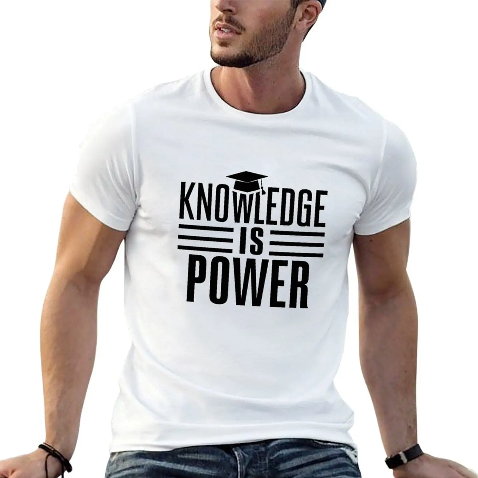 Le savoir est une force - T-shirt à manches courtes avec imprimé graphique, édition de remise de diplôme