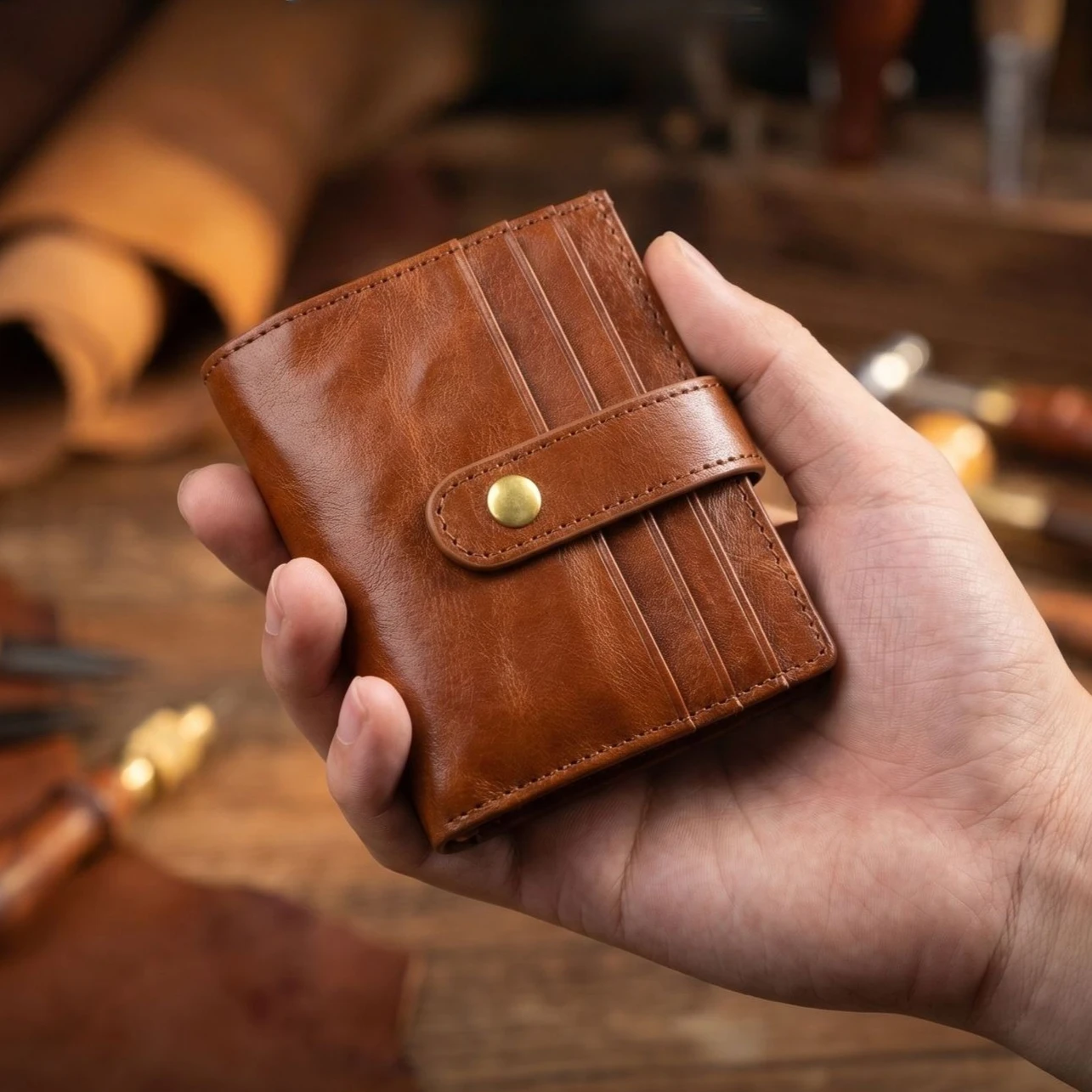 

Minimalist Retro Leather Snap Closure Wallet - Slim Multi-bits Organizer Wallets, Compact Purse for Cards, Cash & Pocket Carry