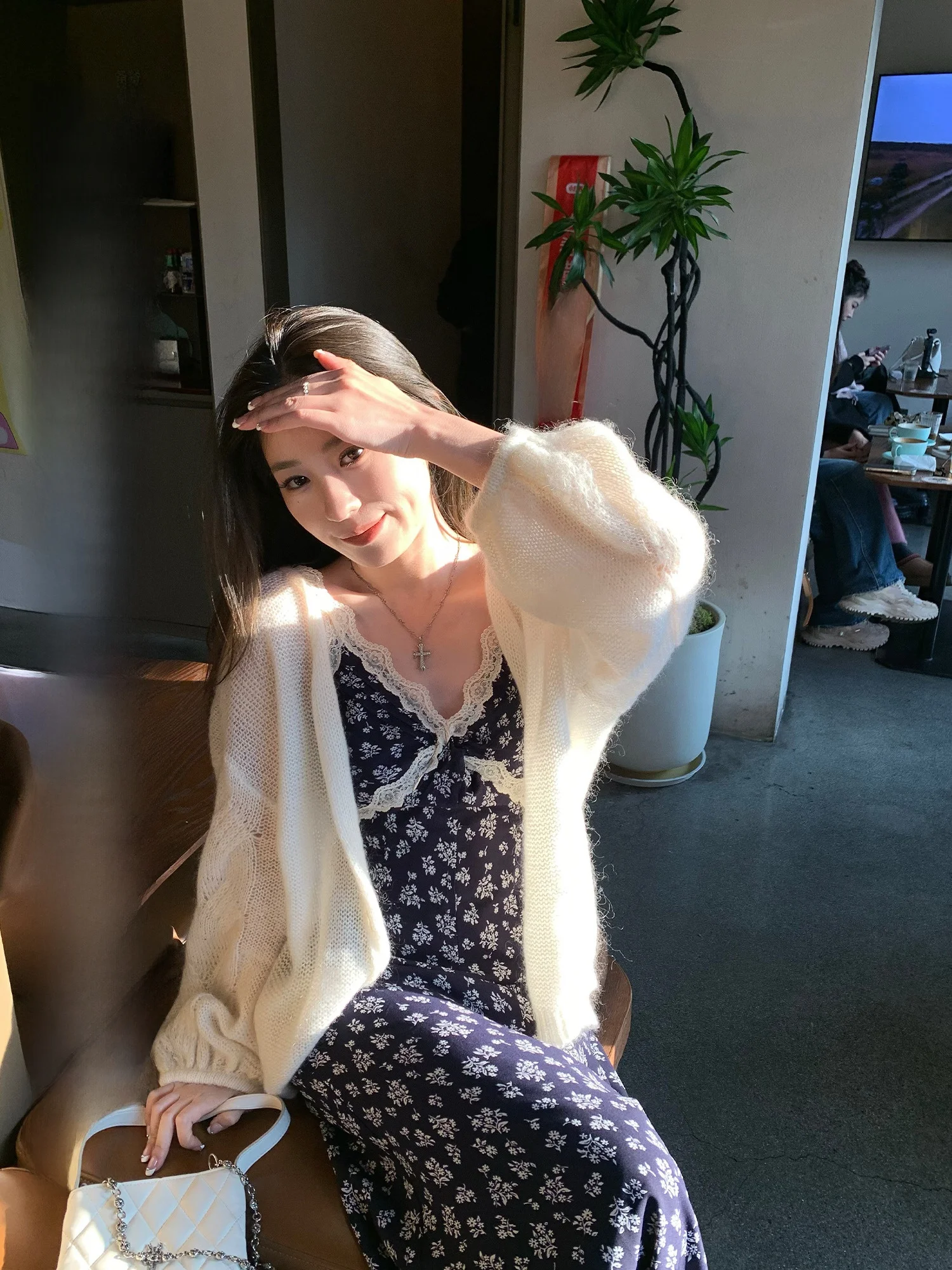 

Hhi Comfortable Women's Knitted Sweater Coat Soft Loose Long Sle Spring Season White Color Commute Sle JD202599