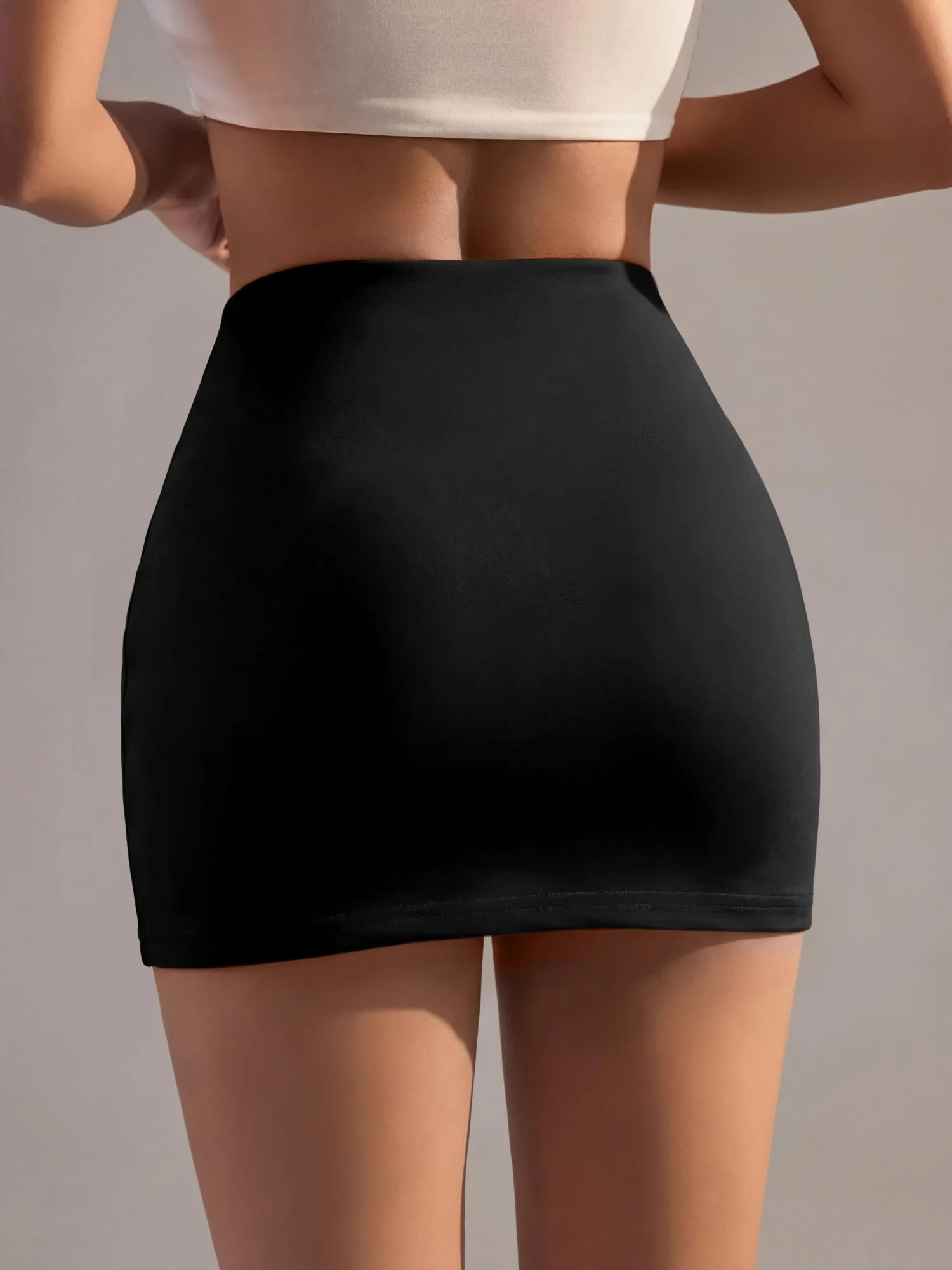 High-Rise-Slimming-Bodycon-Skort mit integrierten Sicherheitsshorts, nicht transparent, elastischer Bund, Alltags-Outfit für die Straße. – Detail 17