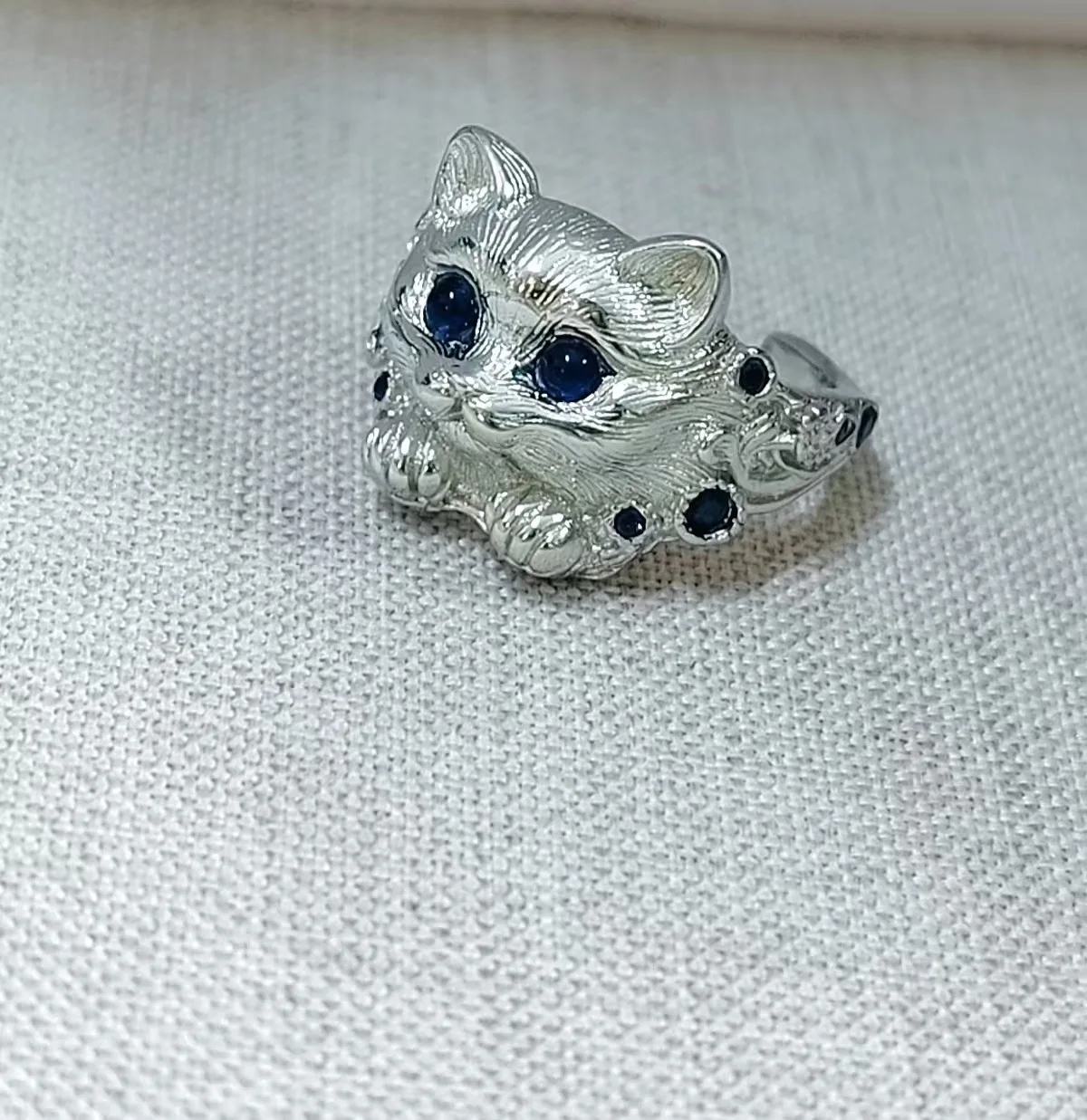 

Exquisite Kitten Ring with Unique and Elegant Personality, Instagram Style, High-end Feel, Original Design Sense