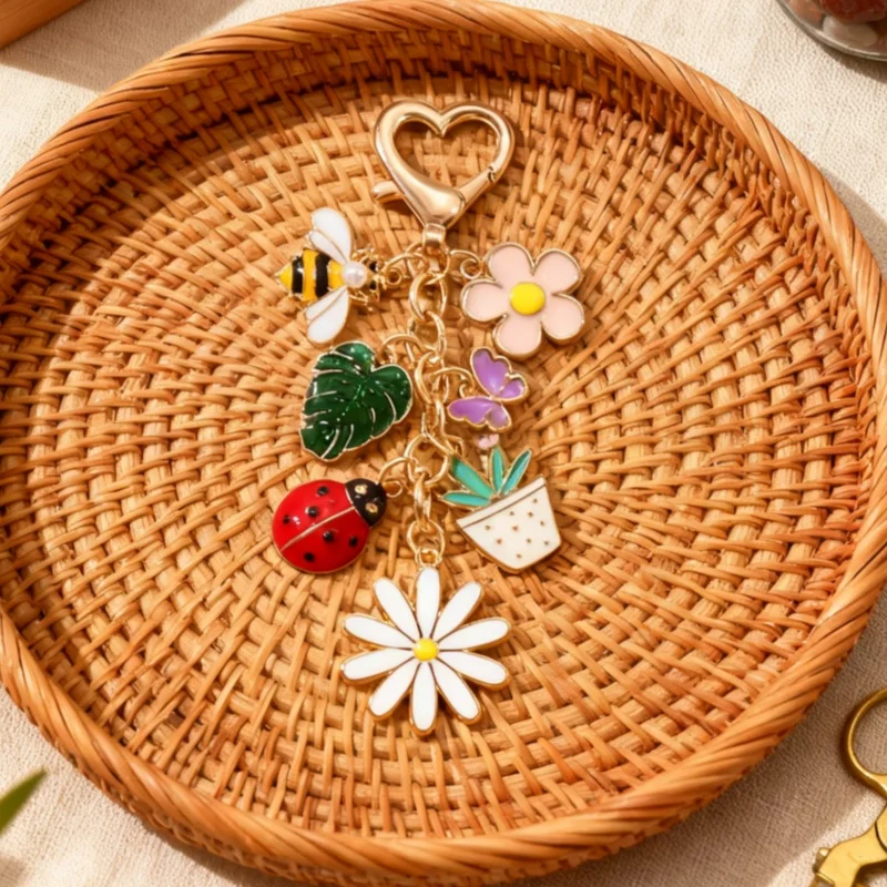 Pretty Flower Honeybee Leaf Enamel Alloy Keychain Spring Pla