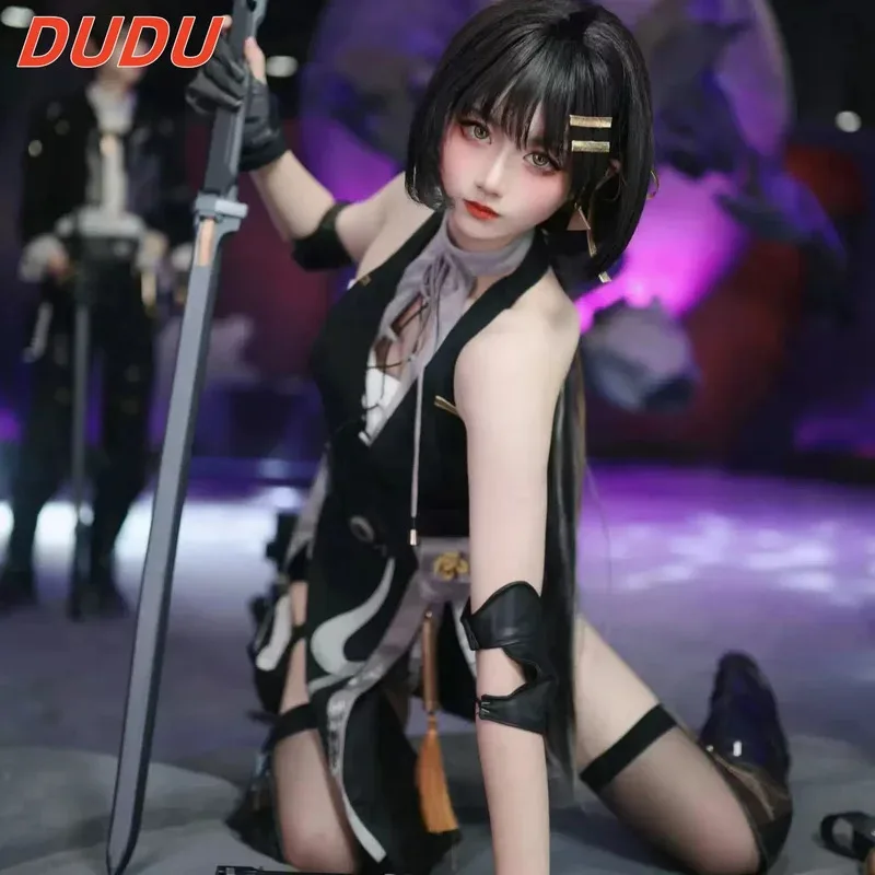 

Wuthering Waves Rover Косплей Костюм Парик Женская Униформа Серьги Сумка Основный Персонаж Резонатор Хэллоуин Вечеринка для Женщин