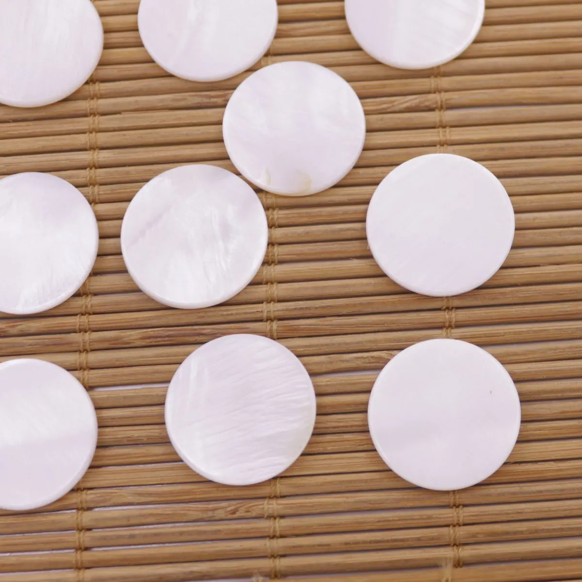 50PCS 4mm 10mm Not Drilled Coin Button Natural White Shell Mother of Pearl Cabochons for  Mosaic Tile DIY Crafting
