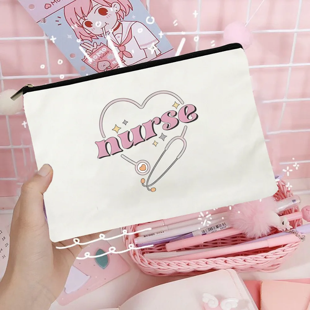 Nurse Letter Print Makeup Bag Nurse\'s Day Cosmetic Bag Nurse Accessories for Work Nursing Bag for Birthday Retirement Gifts