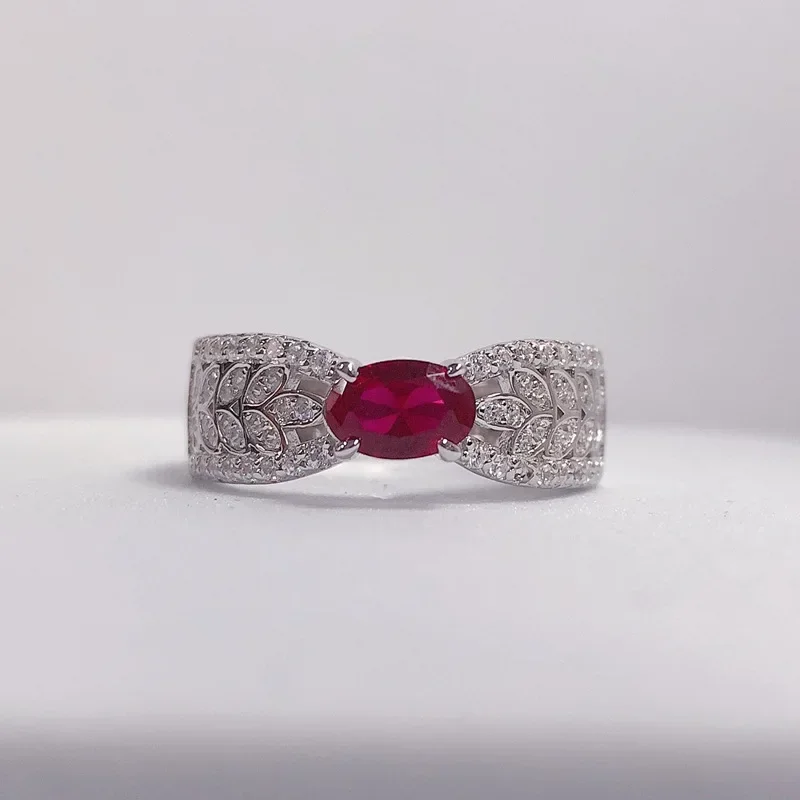 Solid 14K White Gold AU585 Platinum PT950 Egg-shaped Diamond Ring Wheat Cut-out Color Diamond Pigeon Blood Red Shaped