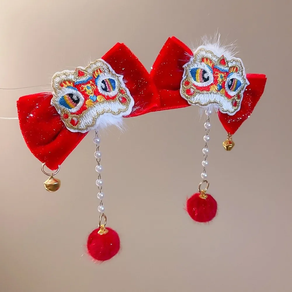 Épingle à cheveux avec pompon chinois danse du Lion, boules rouges en peluche, couvre-chef Kimono japonais, accessoires pour cheveux de fille