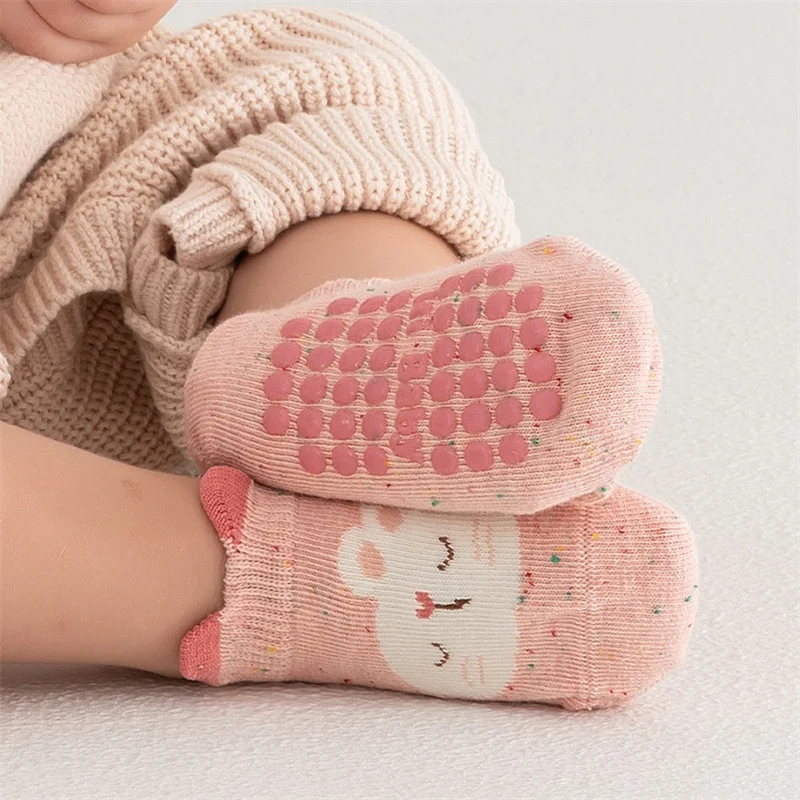 5 pairs of boys and girls' anti slip socks with cute cartoon animal patterns, comfortable and breathable baby floor socks