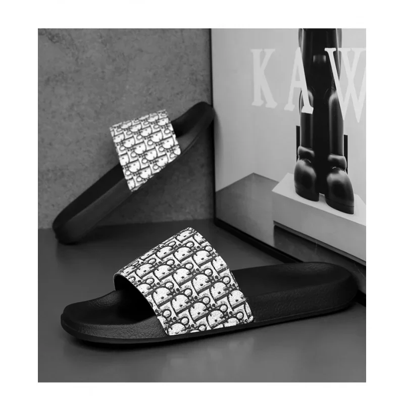 รองเท้าแตะผู้ชายรองเท้าแตะชายหาดSlip-On Sandals39-45 2025ฤดูร้อนBreathable Seasonรองเท้าผ้าใบสบาย