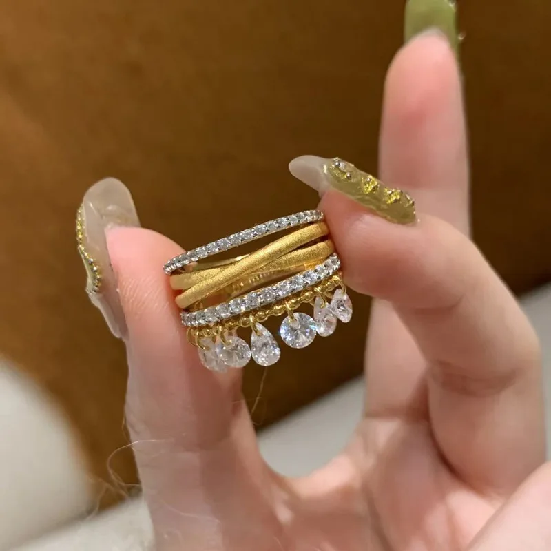 French vintage and elegant ring with full diamonds and brushed finish. Luxurious fringed design for women's jewelry.