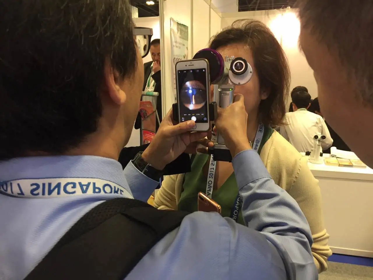 Spleetlamp Microsocpe-adapter voor iPhone