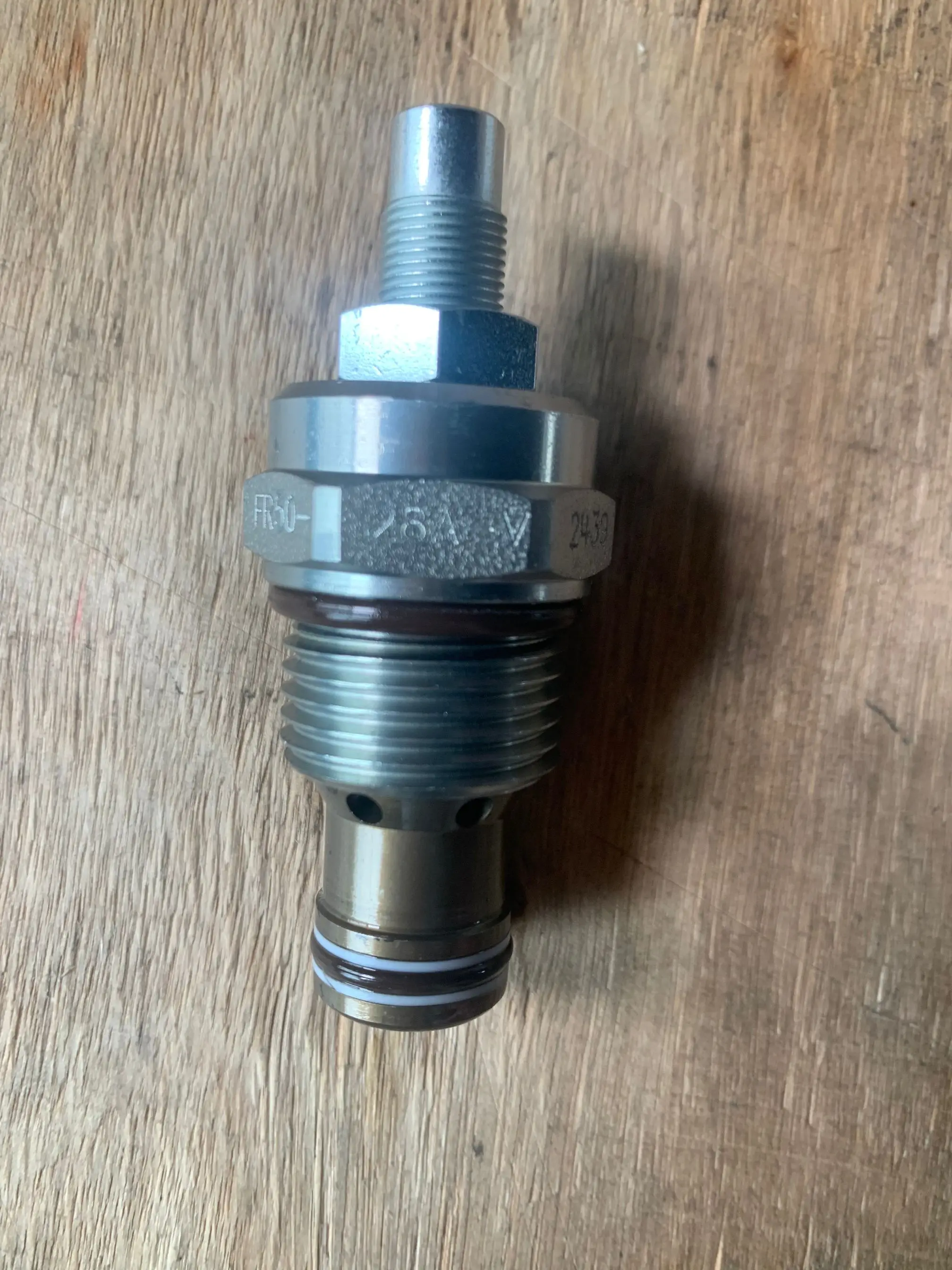 FR10-33A FR10-33A-0-N FR50-28A-0-V FR50-28A-0-N FR50-28A-0-P FR50-28A FR50-28 FR50-23A-0-N صمام التحكم في سرعة الأصل HydraForce