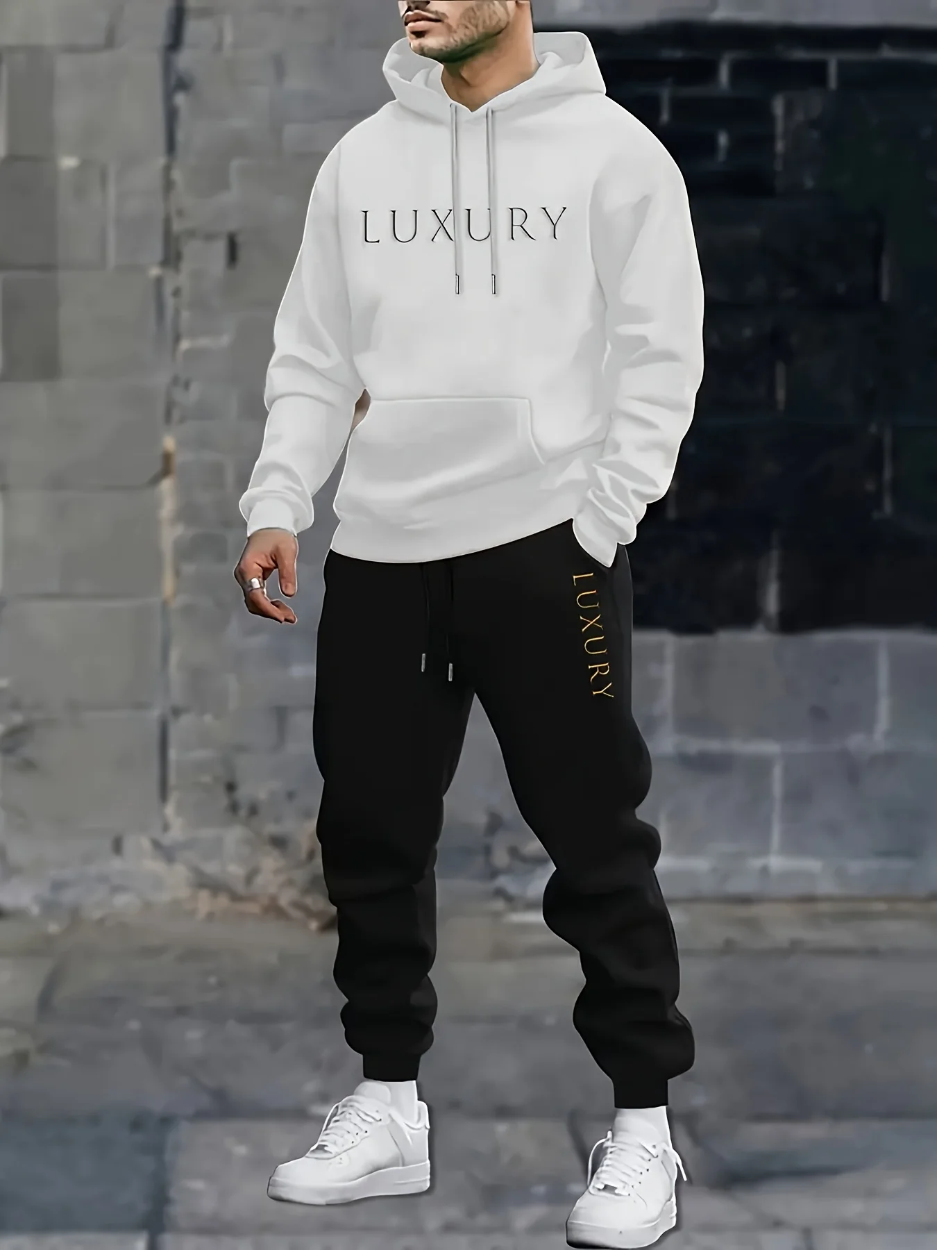 

Men's Casual Letter Print Hoodie Set with Drawstring Pocket Hoodie and Drawstring Outdoor Casual Sports Pants (Two-Piece Set)