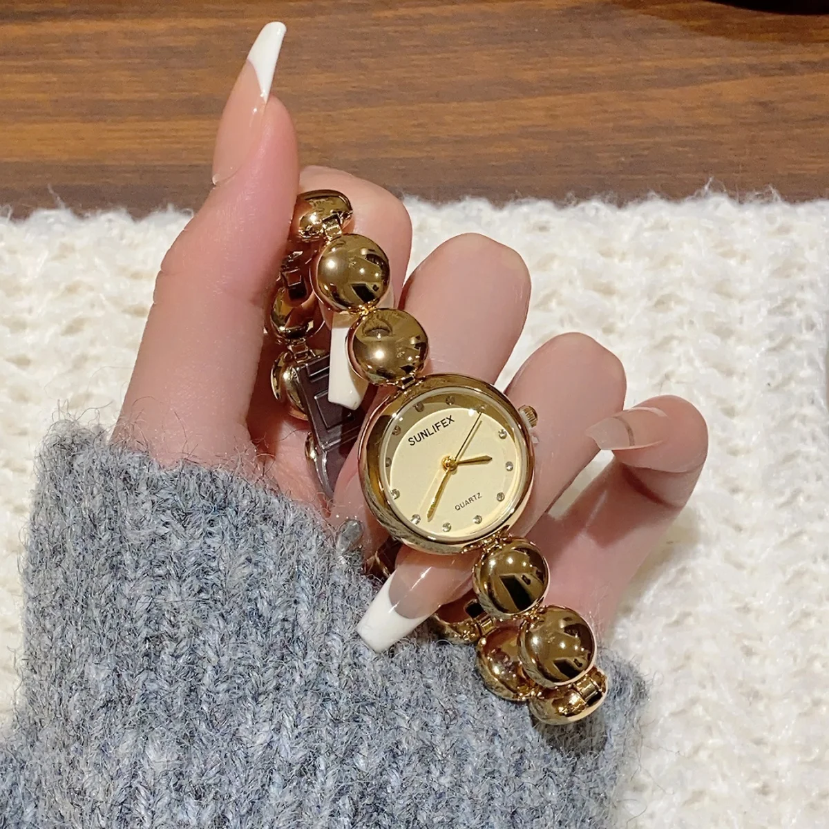 

SUNLIFEX женские кварцевые часы для отдыха, простые золотые, серебристые стальные полоски, браслет, наручные часы для женщин, подарочные часы Reloj Montre