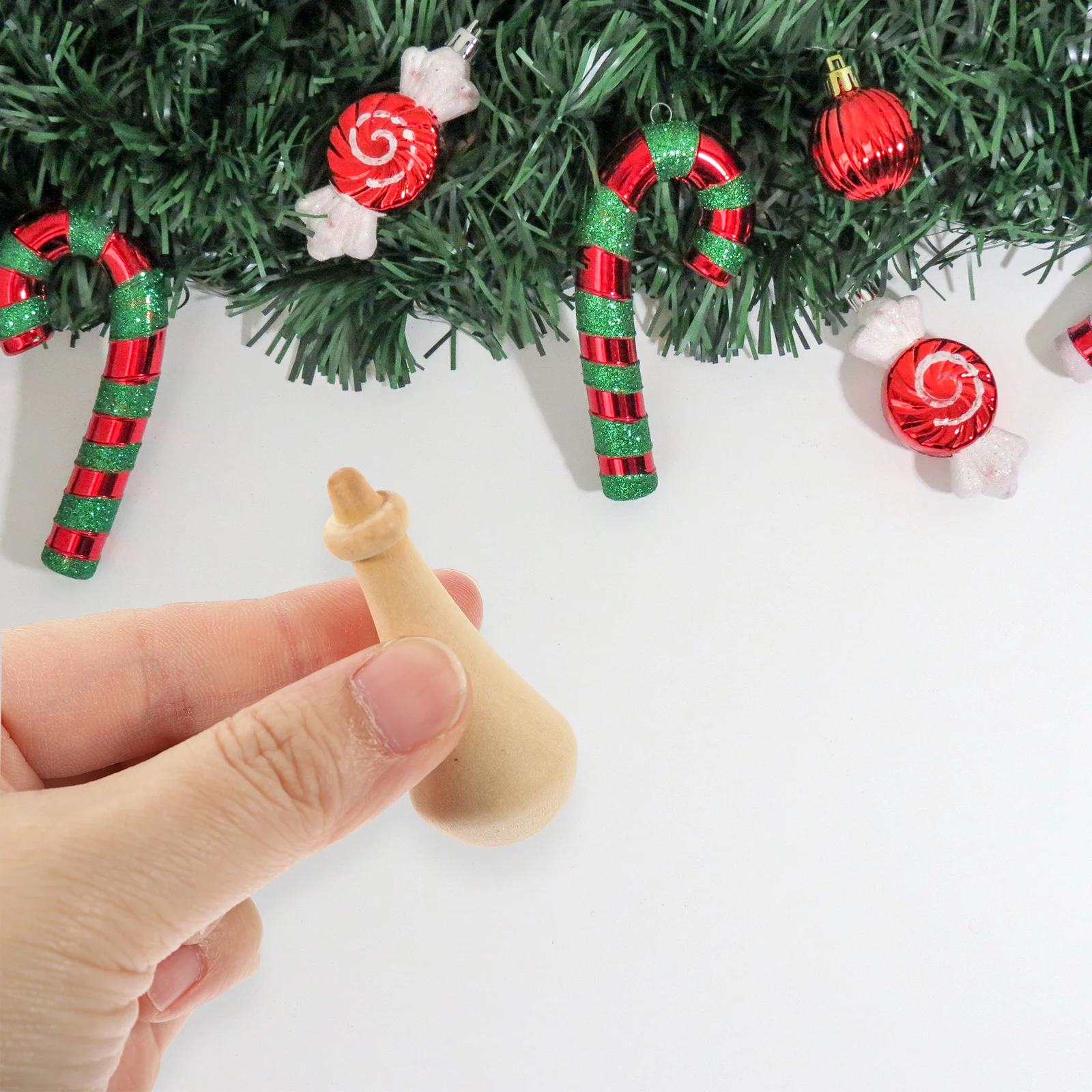 

10Pcs Wooden Christmas Ornaments DIY Xmas Crafts Unfinished Wood Decor Safe Cute Shape Festive Home Decoration Gift