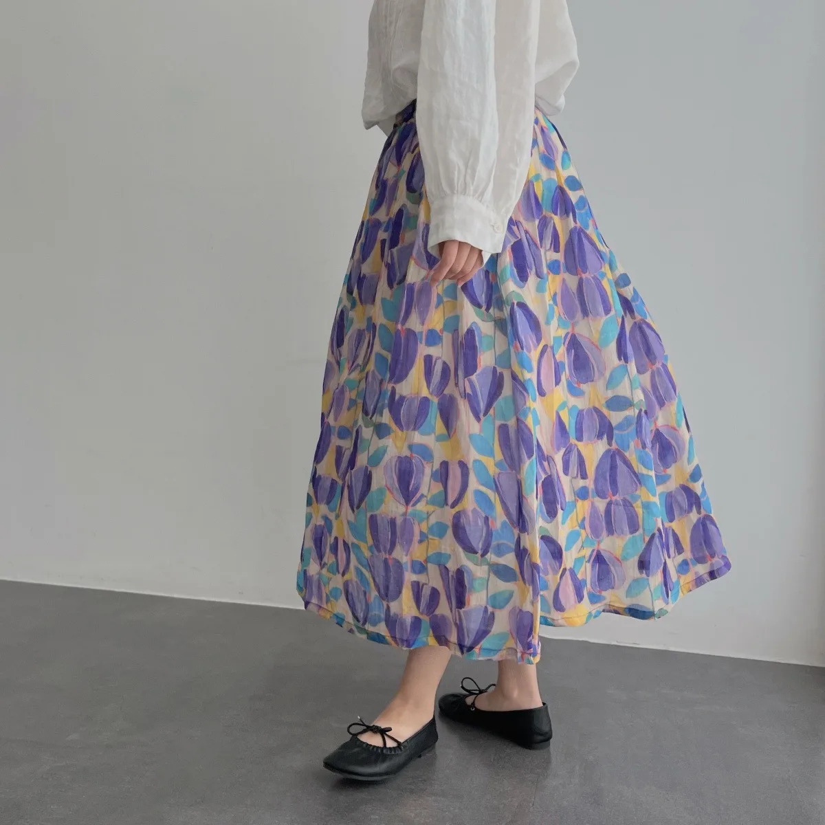 

Летняя фиолетовая юбка с цветочным принтом из конопляной ткани, женская, средней длины, А-силуэт, расклешенная, с широким подолом, с принтом, с завышенной талией, свободного кроя