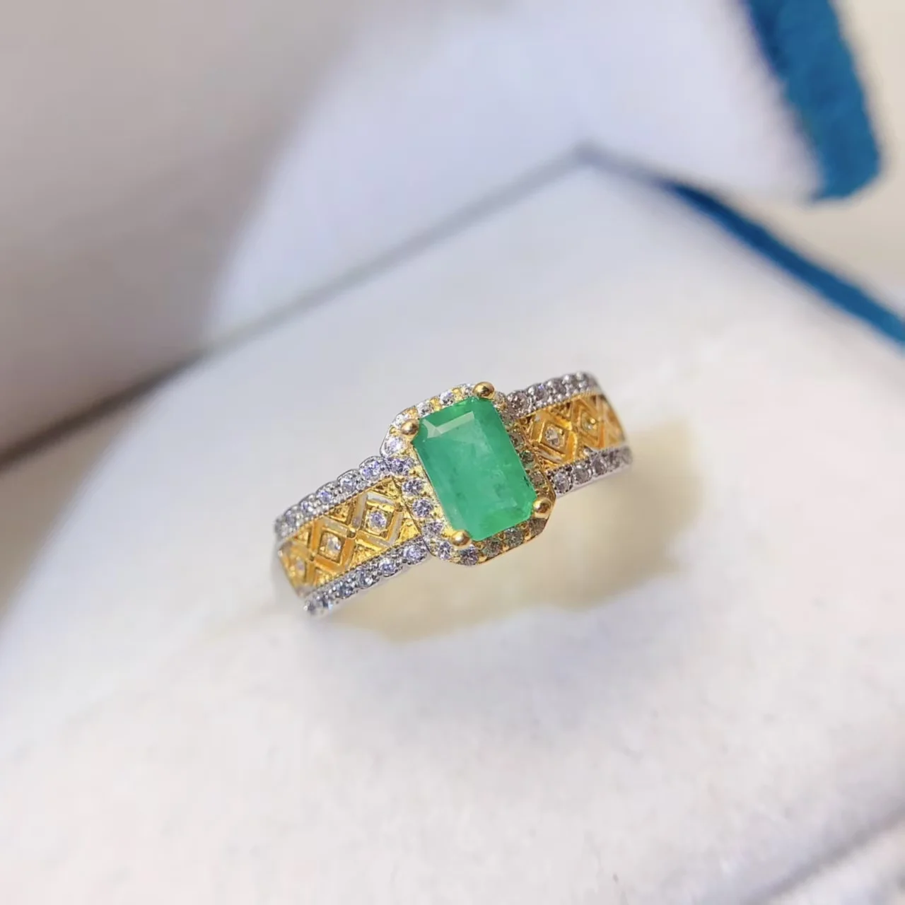 

100% Natural emerald Ring for Daily Wear 4mm*6mm Emerald Cut Silver Jewelry Luxury 925 Silver Crystal Ring