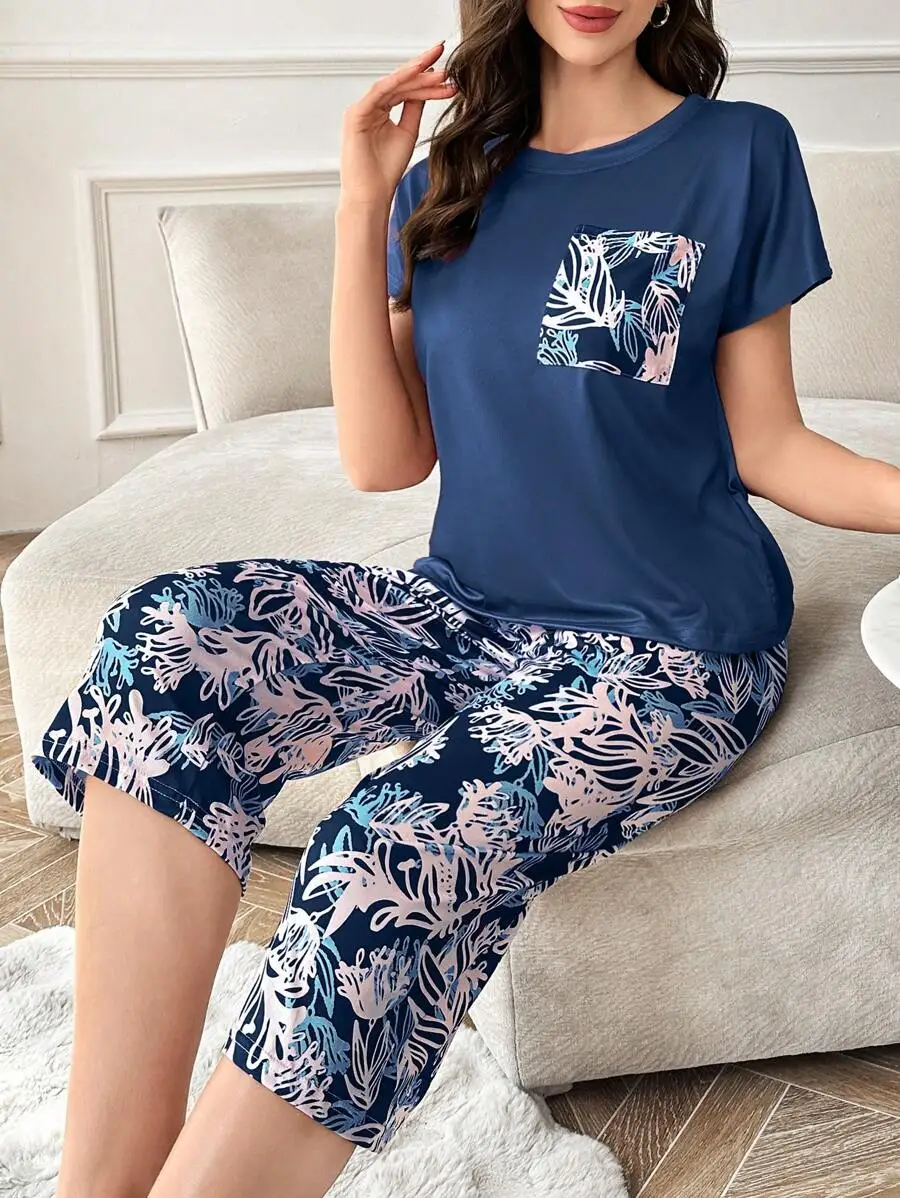 

Floral Print Short Sleeve Top And Capri Pants Two Piece Set With Contrast Pocket