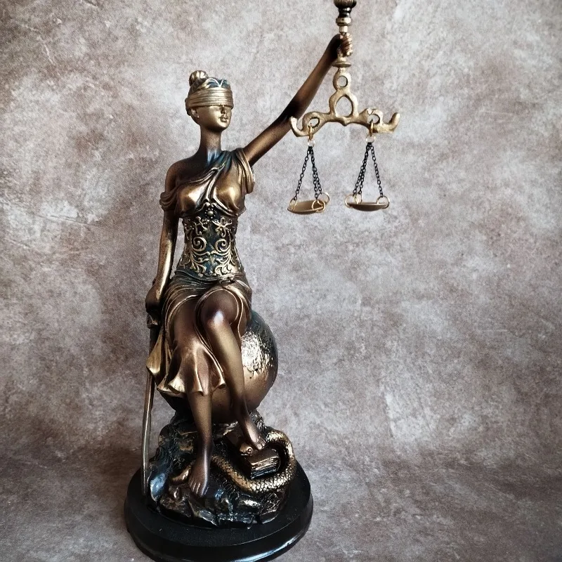 1PCS European Style Creative Retro Home Imitation CopperGoddess of Justice Ornament Decoration Living