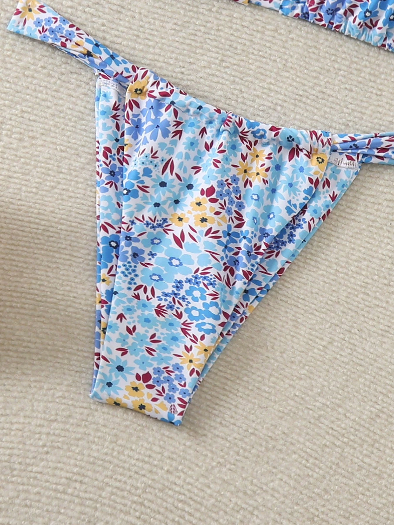 new European and American sexy printed split swimsuit lace-up halterneck triangle bikini female floral babes