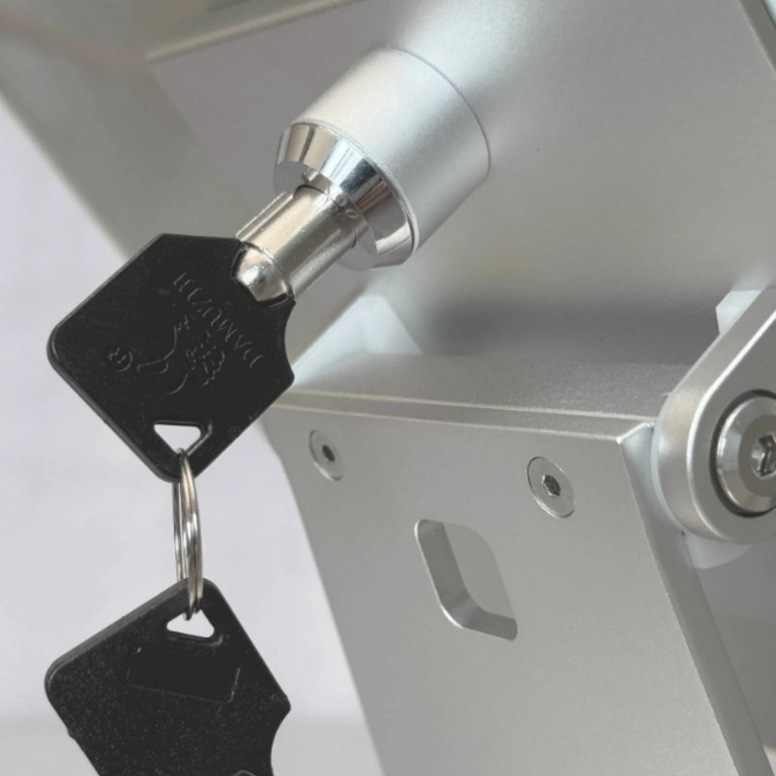 soporte-para-tablet-con-bloqueo-seguro-soporte-de-aluminio-para-mostrador-para-minoristas-puntos-de-venta-y-mostradores-de-comercios