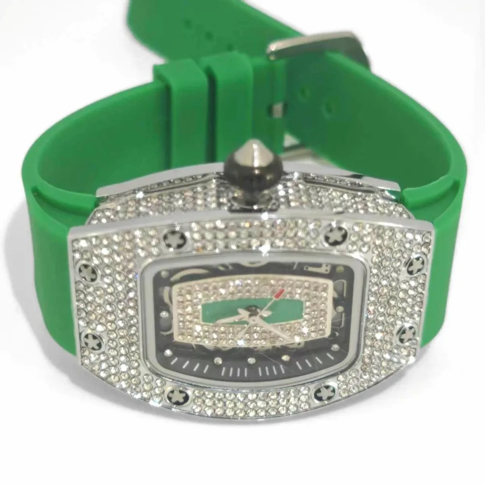 Лидер продаж, зеленые часы с бриллиантами, женские элегантные кварцевые часы, модный резиновый ремешок Tonneau AAA, наручные часы со льдом, женский подарок, дропшиппинг