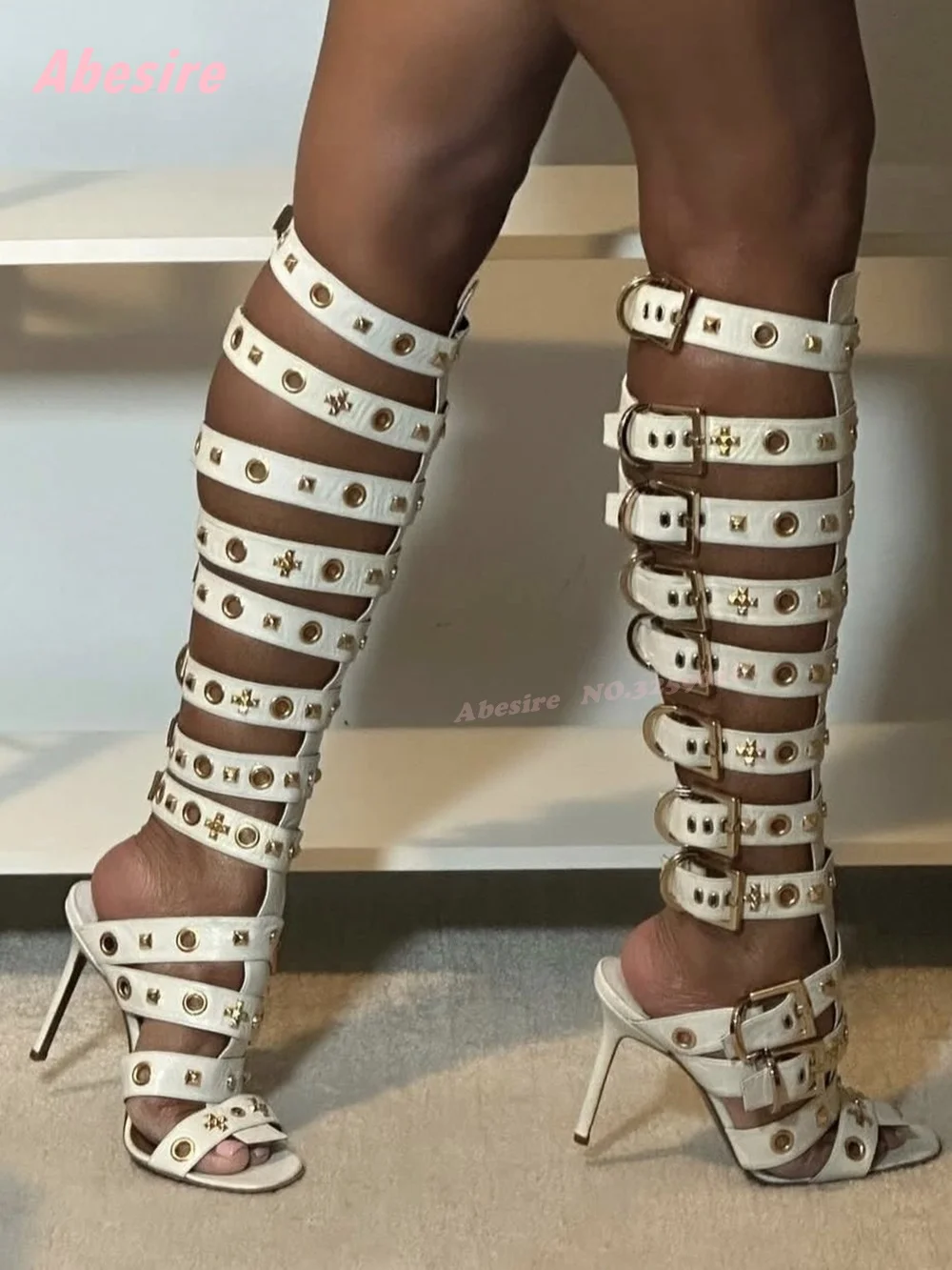 الأبيض برشام قطع صنادل طراز جلاديتور المفتوحة تو الخنجر الكعوب متعددة التوى Slingback المدرج الأحذية المرقعة أحذية الصيف مثير