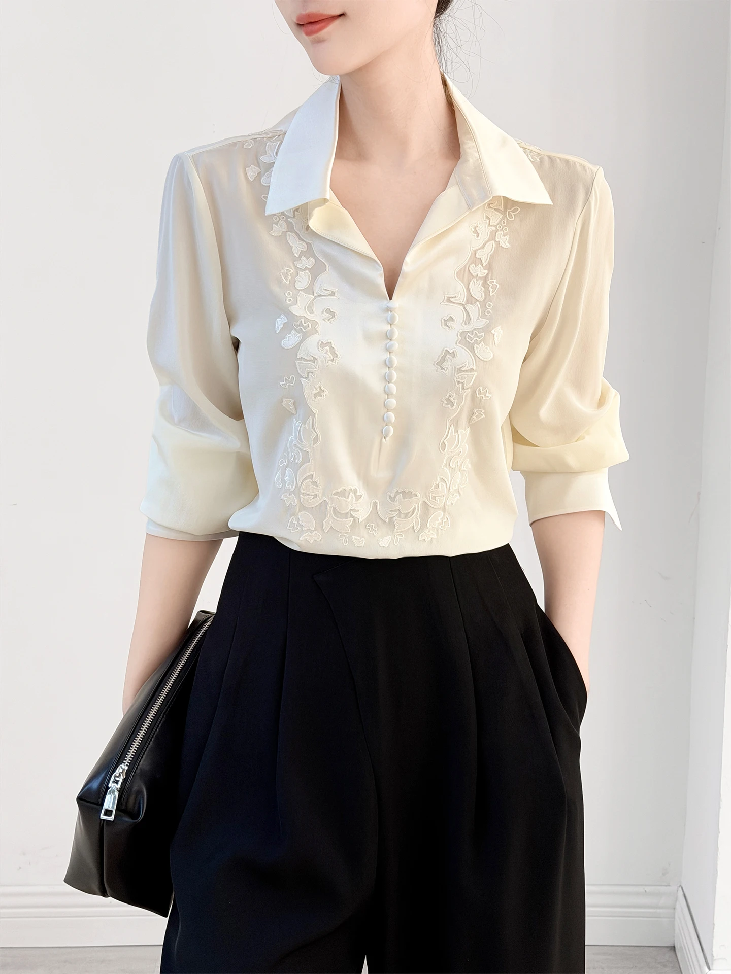 

Ele Heavy Embroidery Silk irt Women's High-End Sensation Spring New Sle Long Sve Button up Satin Fabric Blouse