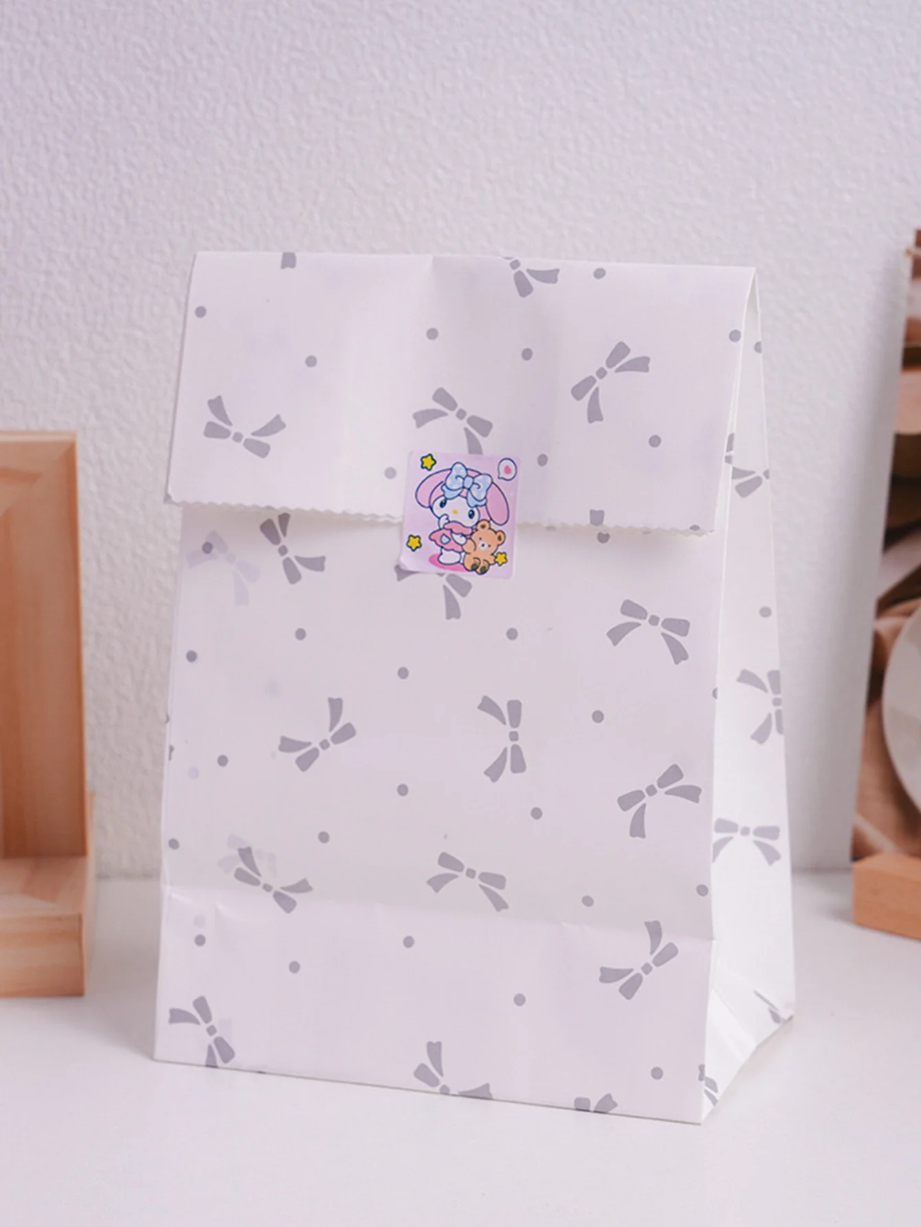 3pcs Silver Small Bow Gift Bags, Cute Dot Pattern Paper Gift Bags, Party Promotional Gift Bags