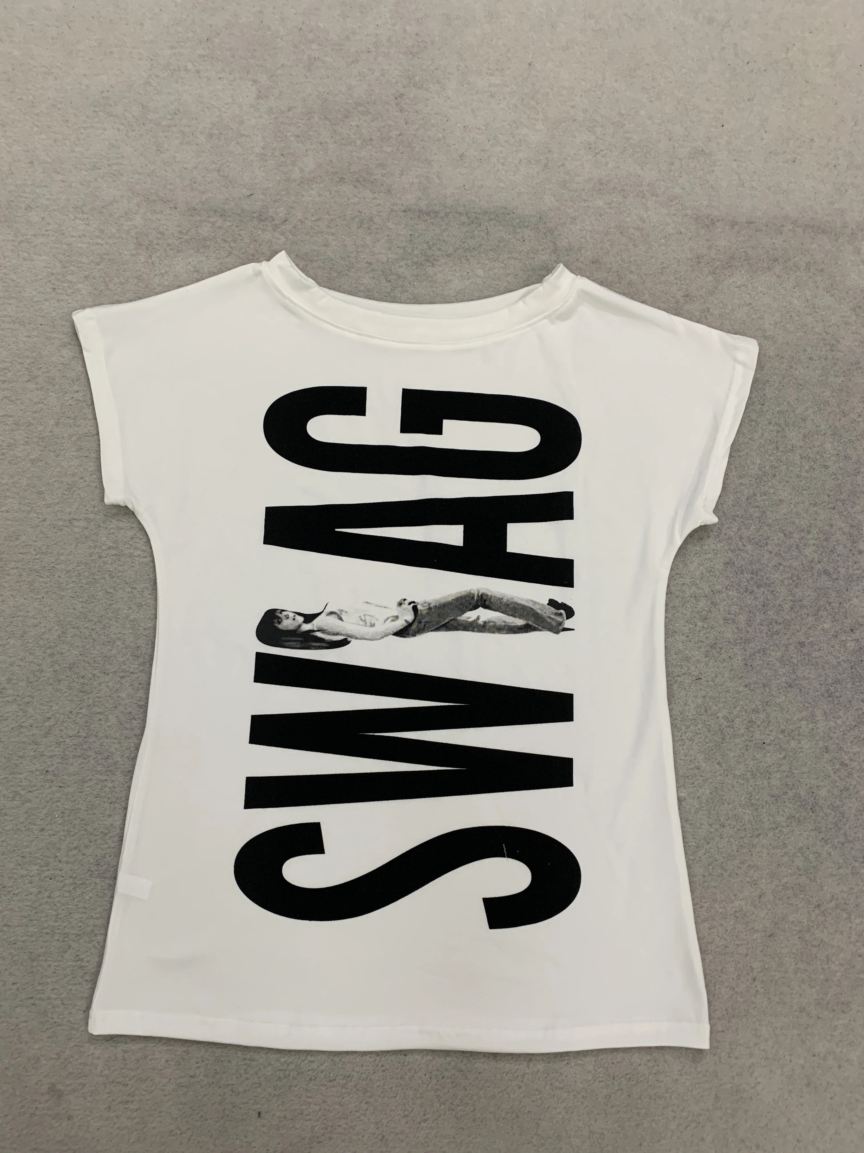 Damen Off-Shoulder Kurzarm-T-Shirt mit Retro-Print, Y2K-Grunge-Street-Dekoration und lässigem Sommermuster-T-Shirt – Detail 2