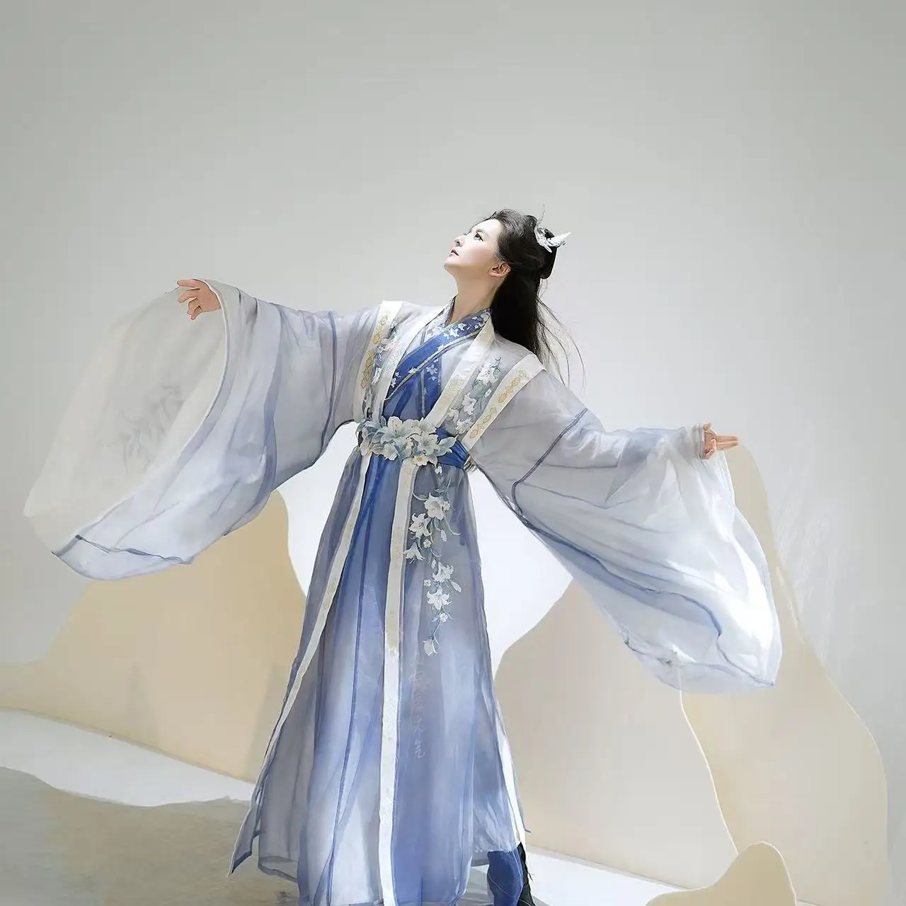 الصناعة الثقيلة Hanfu الرجال النساء الملابس الصينية التقليدية زنبق الأزهار التطريز الدعاوى كرنفال تأثيري حلي رداء طويل الذكور