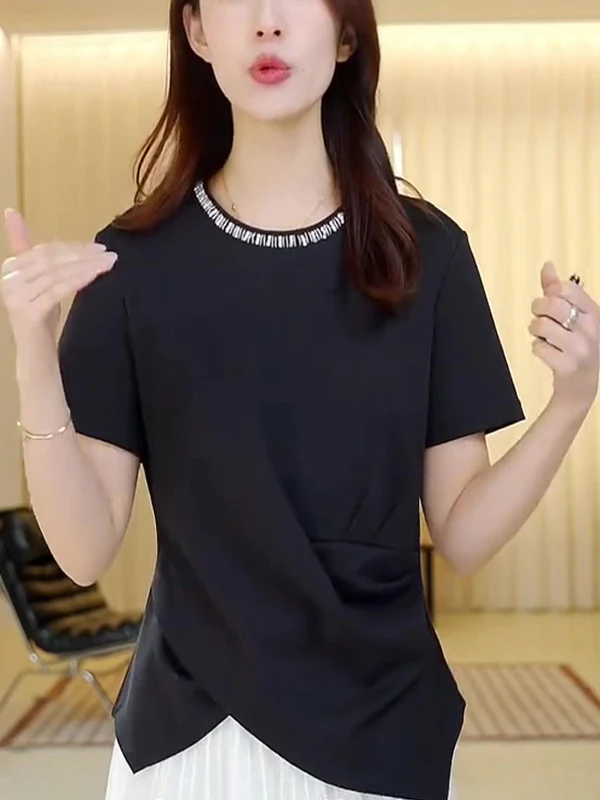 

Slimming Effect Black round Neck T-Shirt Women's Summer Casual Style Short Sleeve Asymmetrical Pleated Design Comfortable Fit