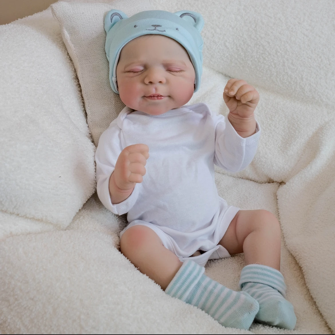 Chapeau de ourson bleu clair de 18 pouces, poupée bébé Reborn, nouveau-né réaliste avec veines peintes à la main et corps doux, poupée Reborn à collectionner