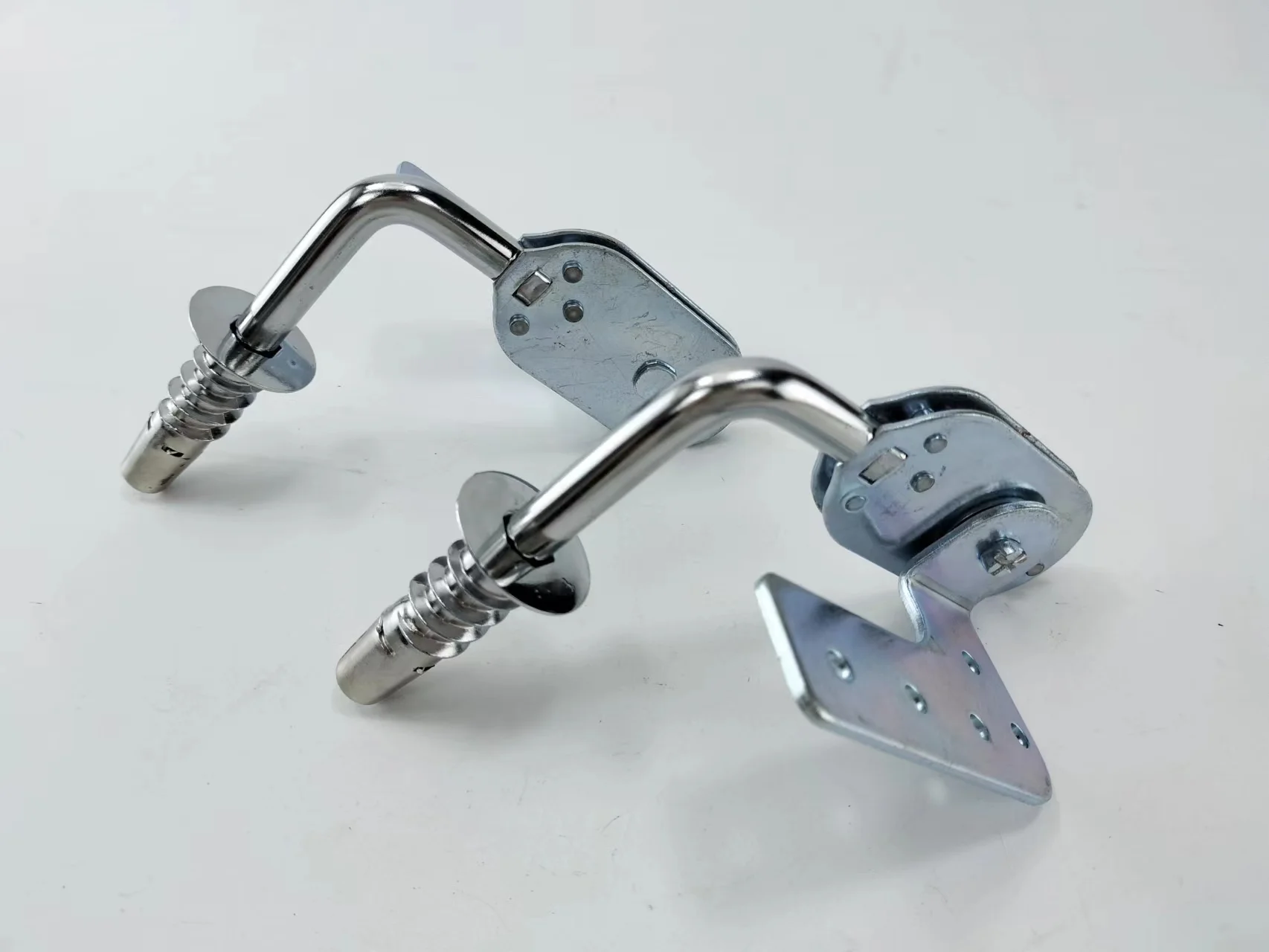 A35 Furniture Hardware 5 Hole Alloy Pillow Hinge Factory Direct Sofa Hardware Accessories Headrest Hinge