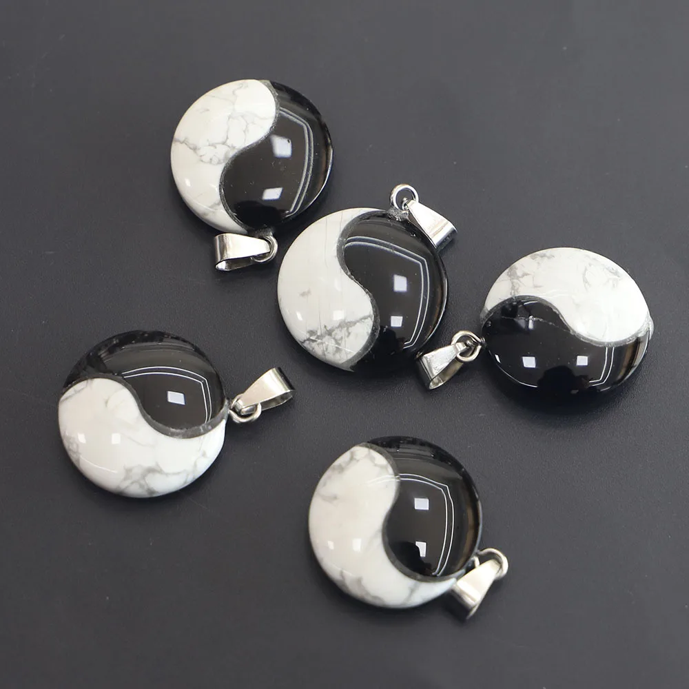 الحجر الطبيعي تاي تشي يين يانغ قلادة 25x5 مللي متر الأسود العقيق الأبيض الفيروز الربط الريكي شفاء الطاقة تميمة Charms قلادة