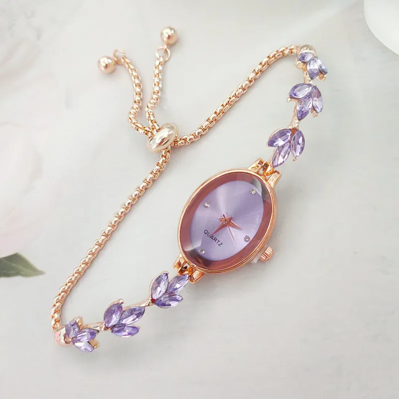 

Rhinestone Clover Inlay Elegant Women's Watch Oval Fashion Quartz Wristwatch Bracelet Clock Reloj Mujer for Party & Daily