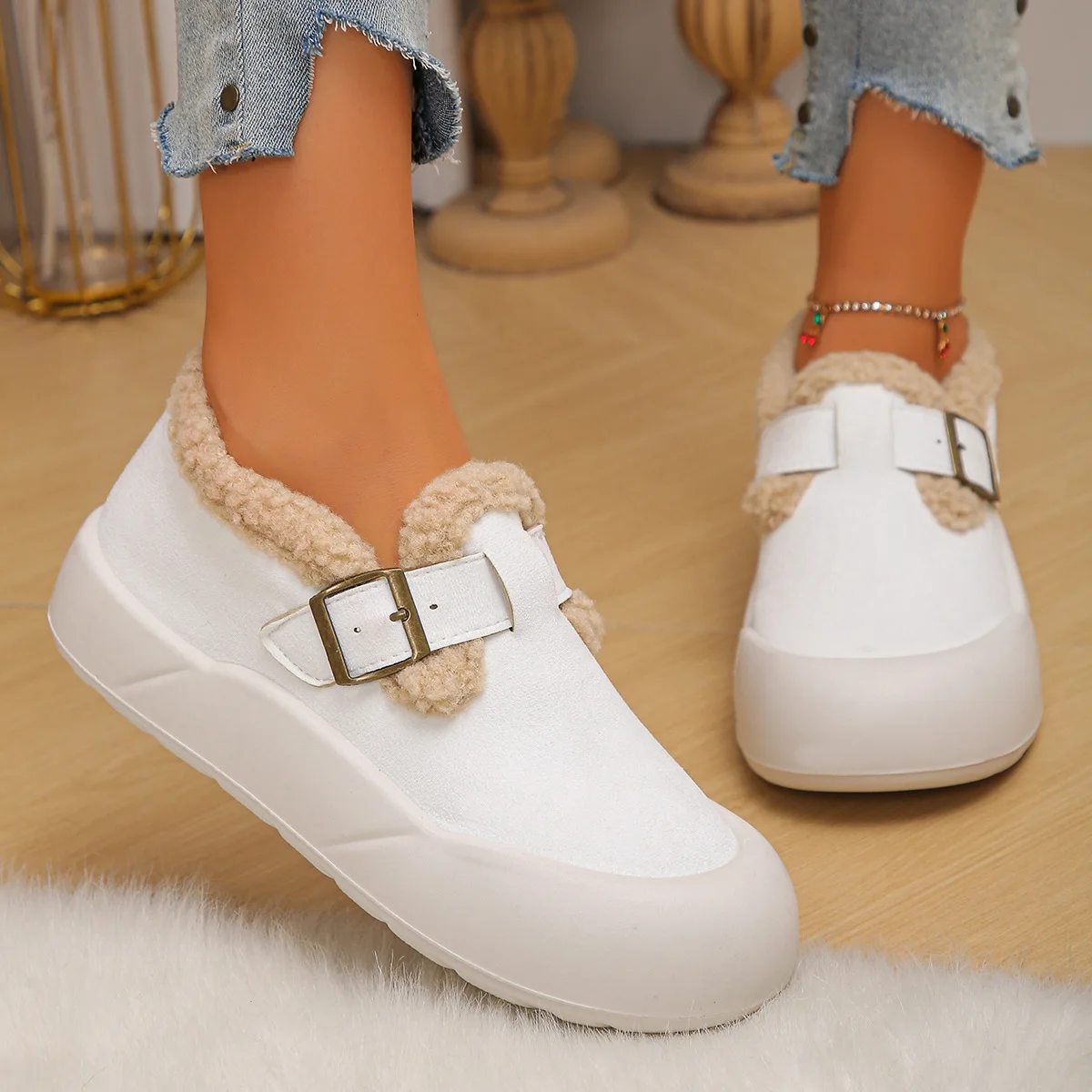 2025 Autumn and Winter New Thick Bottom Padded Warm Shoes for Women Casual Slip on Flat Round Toe Short Plush Snow Boots Female