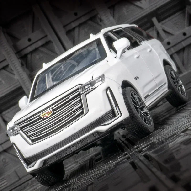 1:32 Cadillac Escalade Off Road Vehicle Alloy Car Diecast Metal Model Sound Light Toy Collection Display Decorative Ornaments