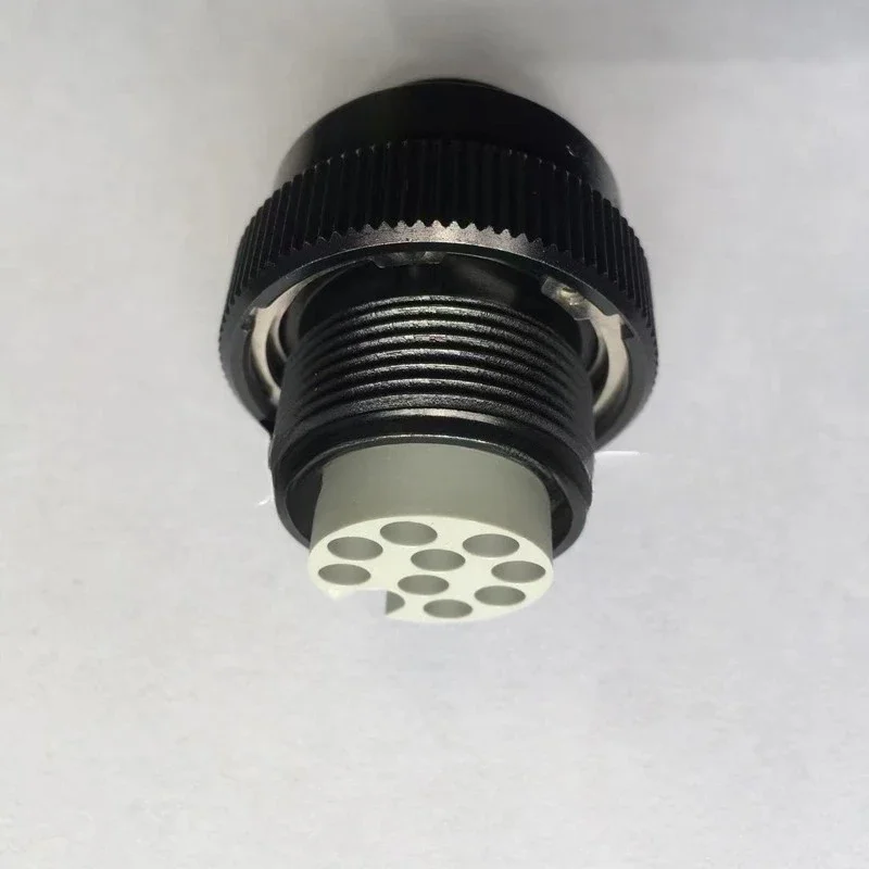 

Original Japanese electronic industrial plug socket tail clip connector JL05-6A18-1PC-F0-R