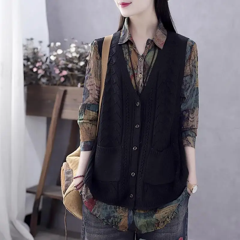 Women Vintage Hollow Pockets V-neck Sleeveless Knitted Sweater Vests Spring Autumn Casual Solid Single Breasted Waistcoats Tops