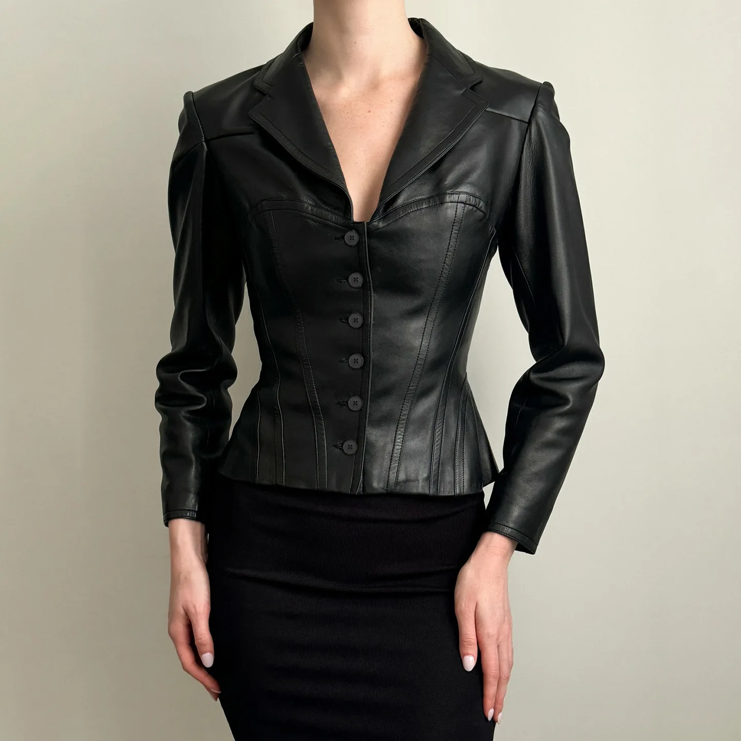 

Black Short Leather Jacket Single Breasted Long Sleeves Slim Fit PU Temperament Coat 2025 NEW Autumn Female Street Outwear